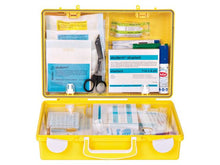 Cargar imagen en el visor de la galería, Imagen del botiquín de primeros auxilios pediátrico SN-CD amarillo