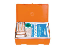 Carregar imagem no visualizador da galeria, Imagen de botiquín de primeros auxilios KIEL naranja abierto