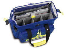 Charger l'image dans la galerie, Imagen del maletín médico de PAX abierto