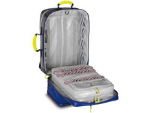 Charger l'image dans la galerie, Imagen de la mochila de emergencia Wasserkuppe L-FT azul de PAX abierta bolsillo frontal