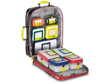 Charger l'image dans la galerie, Imagen de la mochila de emergencia Wasserkuppe L roja de PAX abierta llena