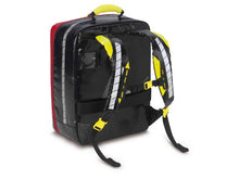 Charger l'image dans la galerie, Imagen de la mochila de emergencia grande y compacta Rapid Response roja de PAX parte trasera