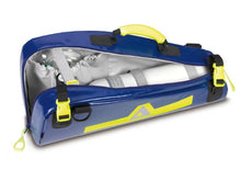 Cargar imagen en el visor de la galería, Imagen de la bolsa portabotella de oxígeno mini de PAX abierta