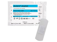 Cargar imagen en el visor de la galería, Imagen de la tirita impermeable Aluderm Aluplast 2,5x7,2 cm de Söhngen