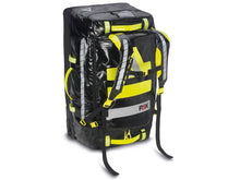 Carregar imagem no visualizador da galeria, Imagen del trolley táctico para viaje de PAX color negro con asas para hombros