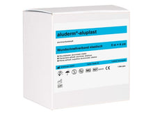 Cargar imagen en el visor de la galería, Imagen de la venda adhesiva enrollada de 5m x 4cm Aluderm Aluplast de Söhngen