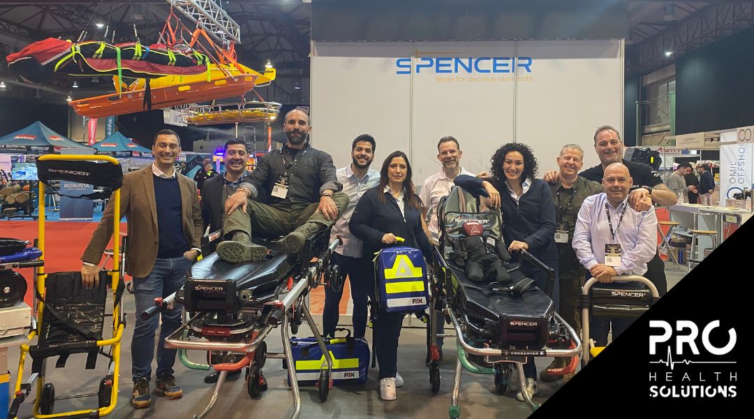 Imagen del equipo de Prohesol en su stand en SEDEXPO
