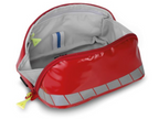 Imagen de la bolsa de aseo roja de PAX abierta vacía
