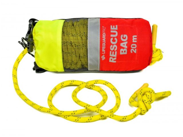Imagen de la Bolsa de rescate acuático con cuerda flotante de 20 metros