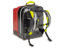 Carregar imagem no visualizador da galeria, Imagen de la mochila de emergencia para paramédico Feldberg DEA roja de PAX parte trasera
