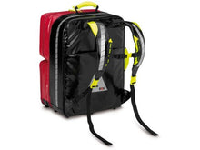 Cargar imagen en el visor de la galería, Imagen de la mochila de emergencia Wasserkuppe L-FT2 de PAX roja parte trasera
