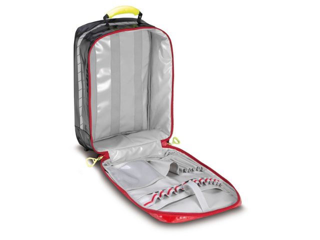 Imagen de la mochila de emergencia Rapid Response roja de PAX abierta vacía